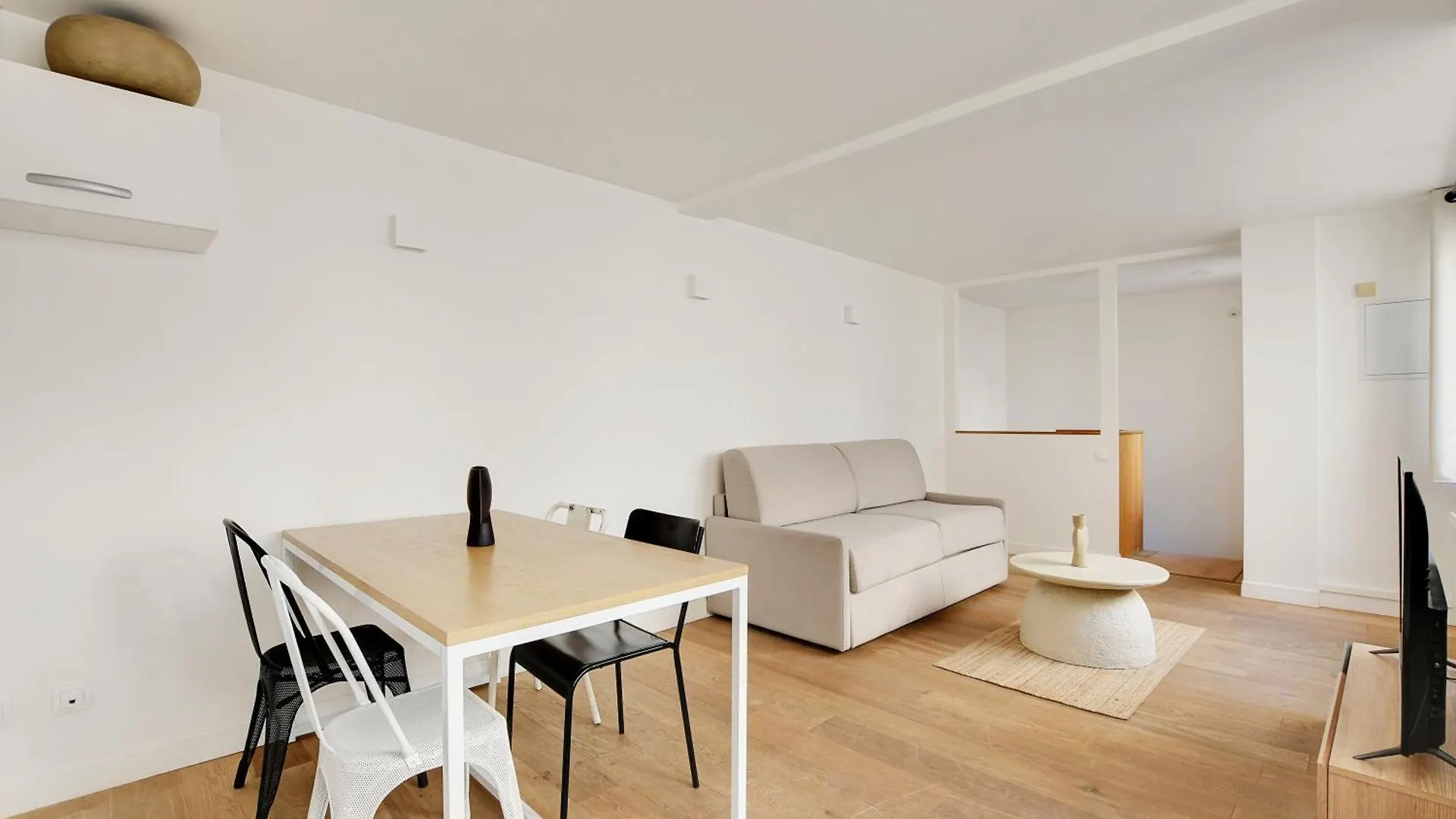 Pick A Flat's In Louvre - Rue Saint-anne Paris